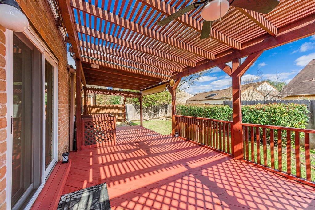 1319 Ambergate Drive - Photo 3