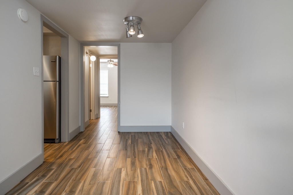 600 19th Street - Photo 6