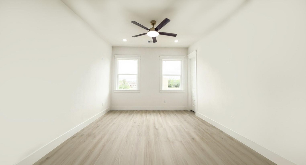 823 North Loop - Photo 9