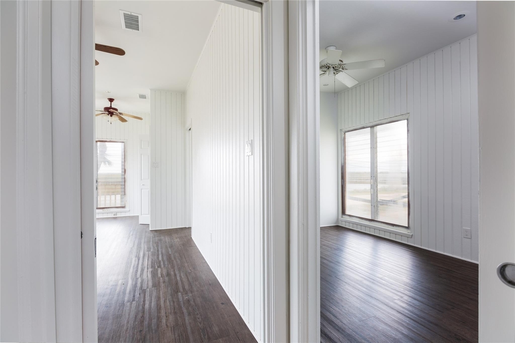 4907 Jolly Roger Road - Photo 8