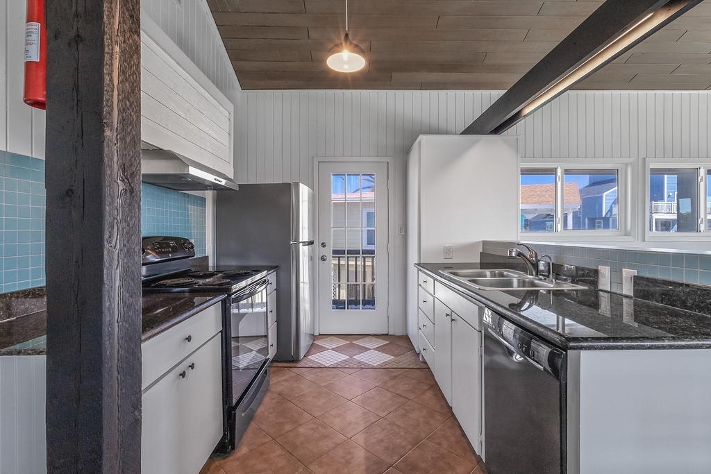 4907 Jolly Roger Road - Photo 12