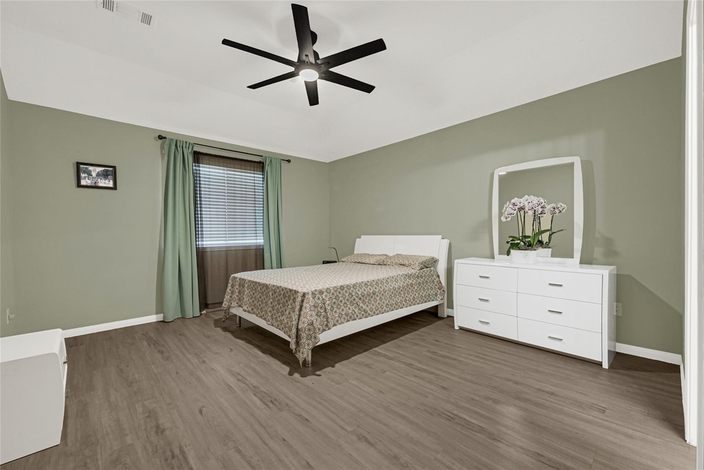 8123 Solara Bend - Photo 14
