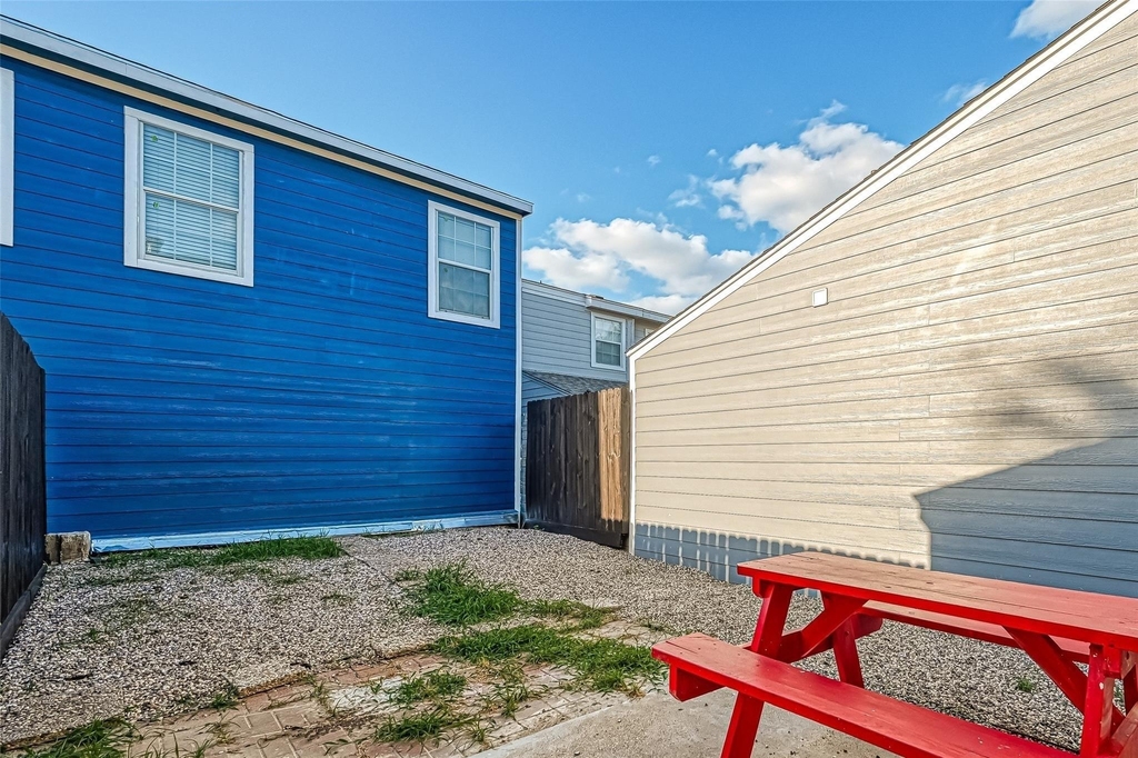 10252 Cottage Field Road - Photo 16