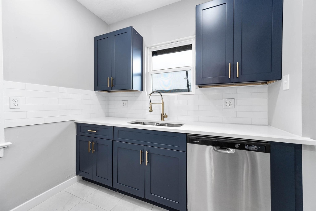2509 Arbor Street - Photo 9