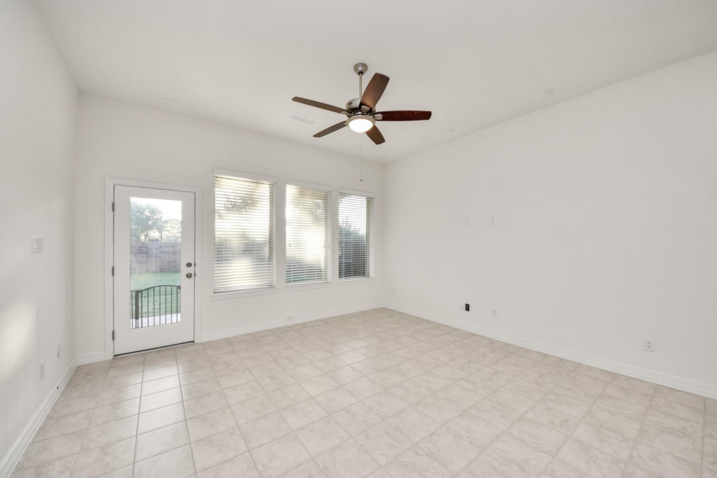 6707 Regatta Park Lane - Photo 33