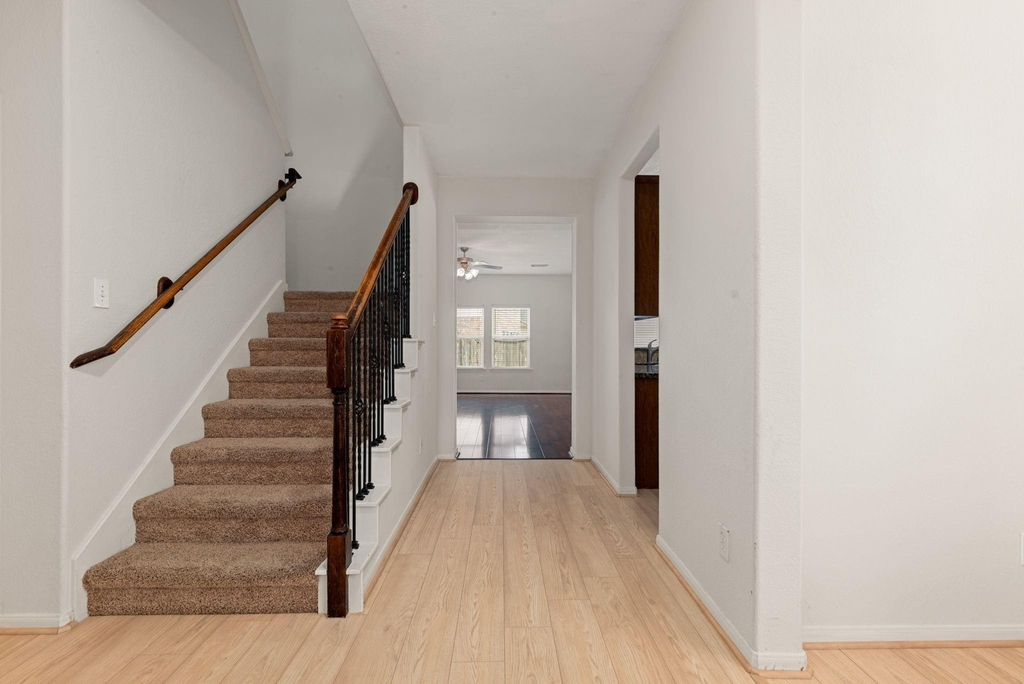 21426 Venture Park Drive - Photo 7