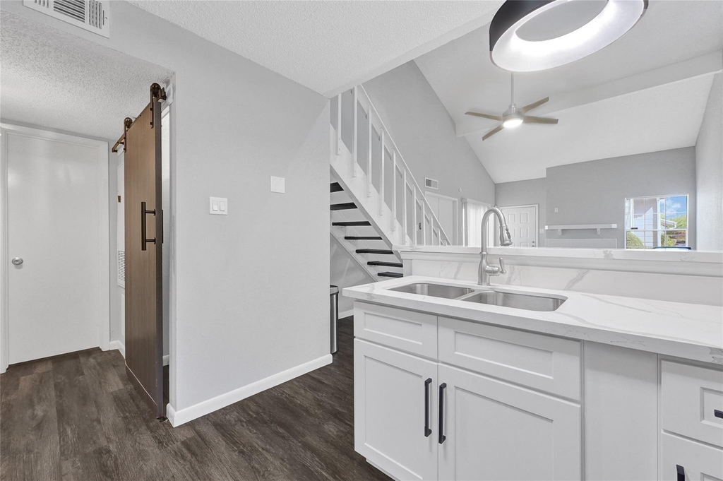 12111 Lemon Ridge Lane - Photo 19