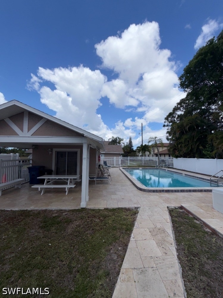 1103 Se 8th Terrace - Photo 10