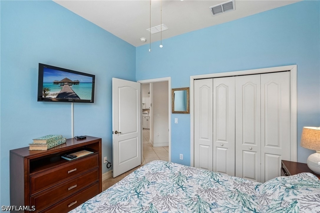 7895 Sanctuary Circle - Photo 18