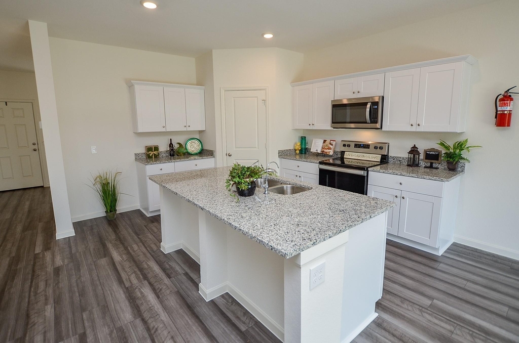 1025 Long Bay Ct - Photo 4