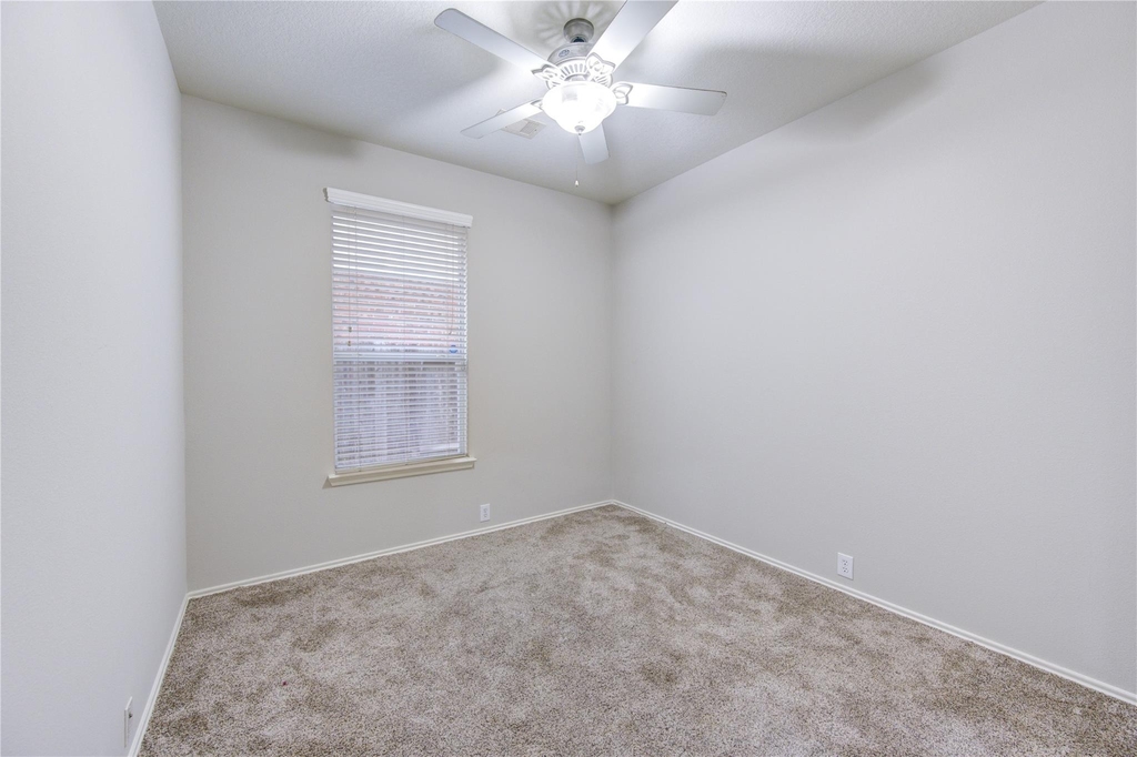 9503 Herons Grove Lane - Photo 16