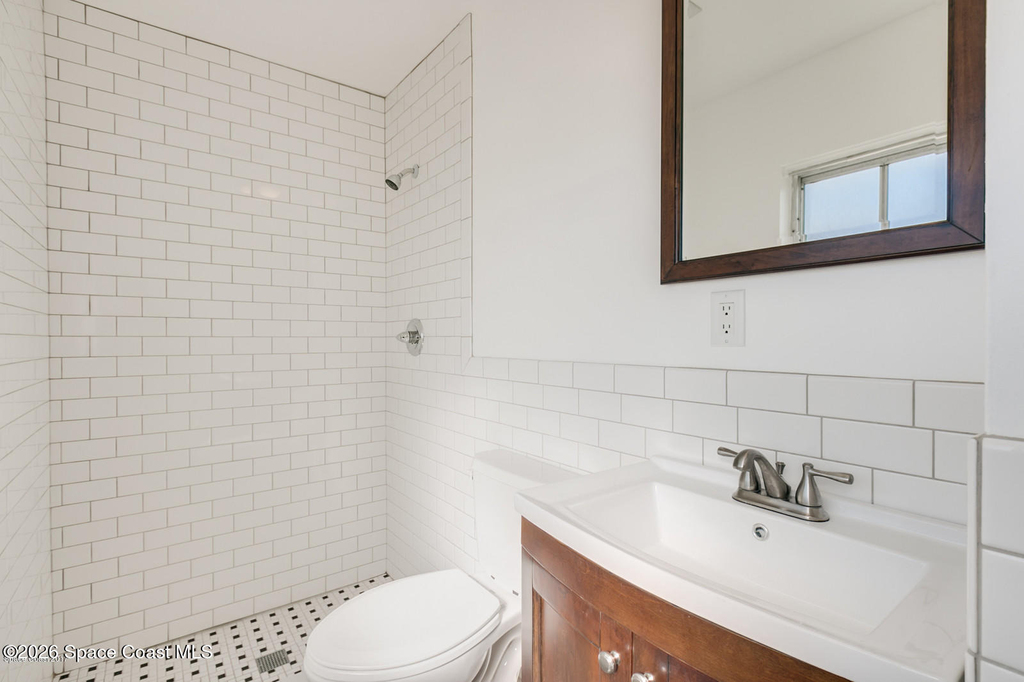 300 Amherst Avenue - Photo 15