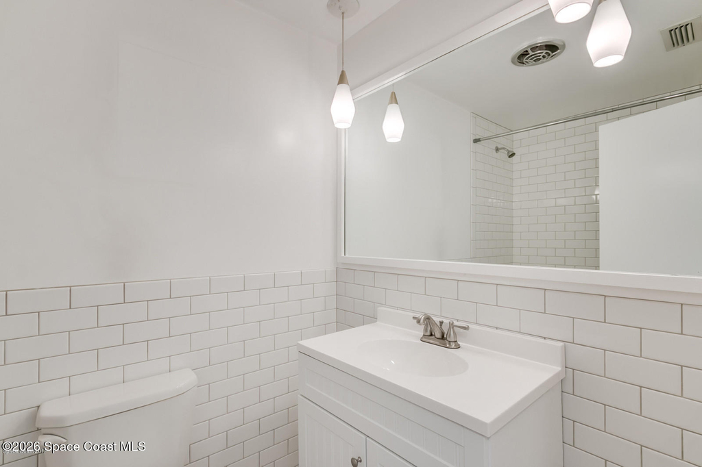 300 Amherst Avenue - Photo 17