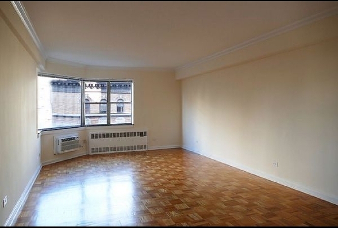 Madison avenue & 88th street - Photo 1