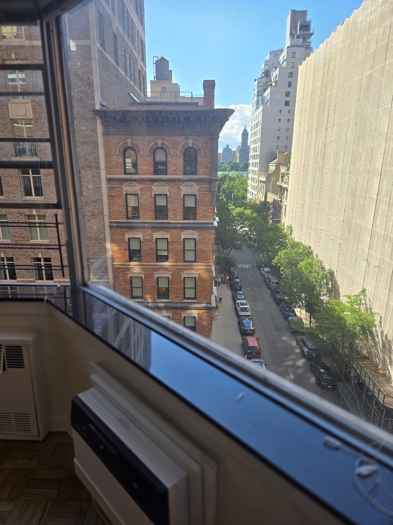 Madison avenue & 88th street - Photo 6
