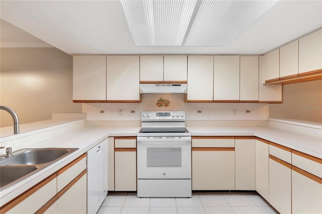 2651 Michael Place - Photo 3