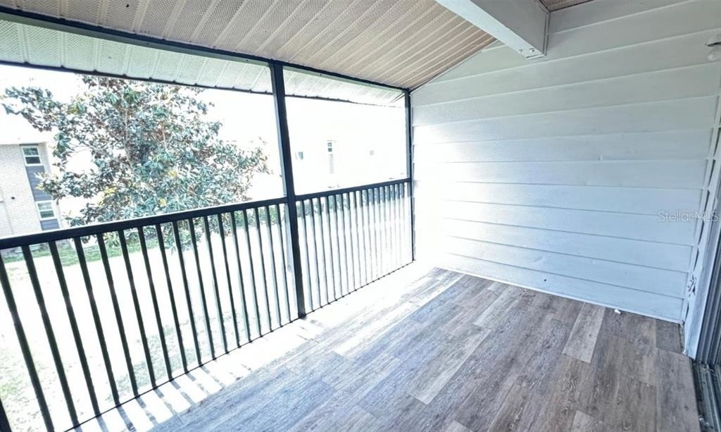 860 Sky Lake Circle - Photo 7