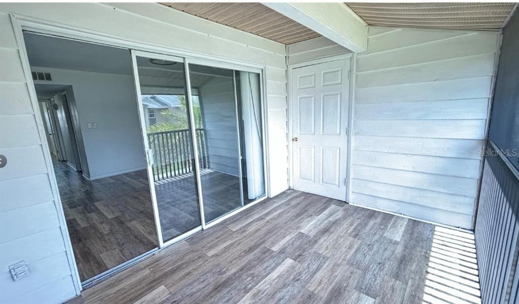 860 Sky Lake Circle - Photo 6