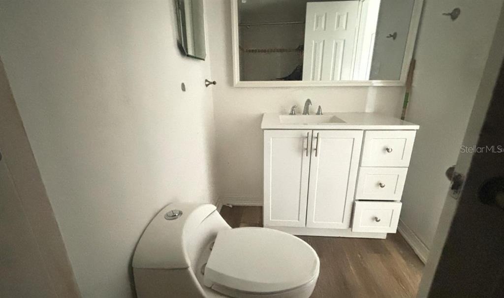 860 Sky Lake Circle - Photo 14