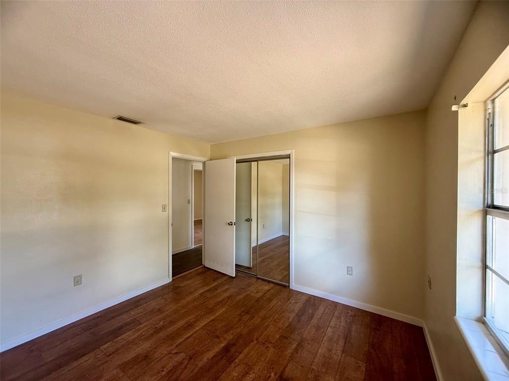 131 Sparrow Avenue - Photo 13