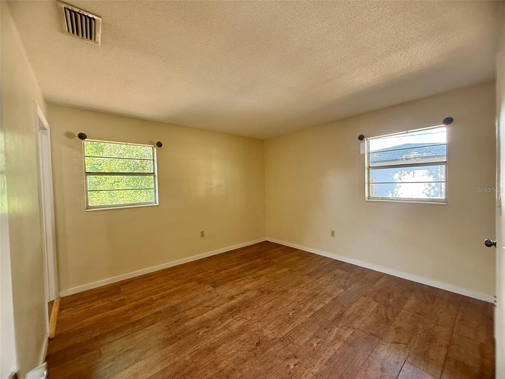 131 Sparrow Avenue - Photo 16