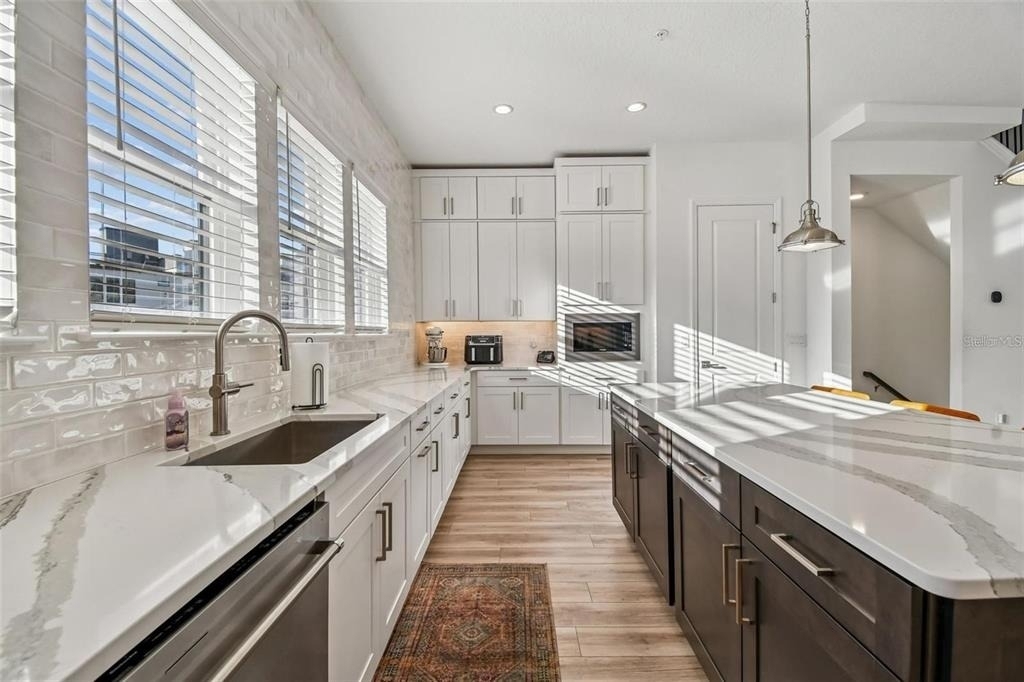 2332 Brix Streets - Photo 11