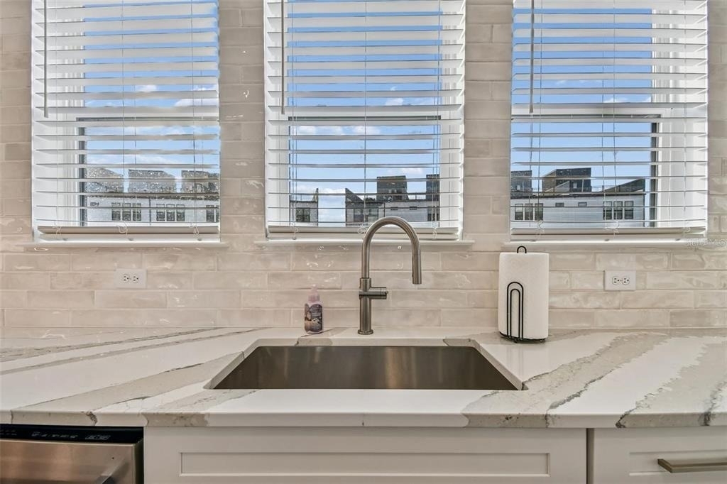 2332 Brix Streets - Photo 13