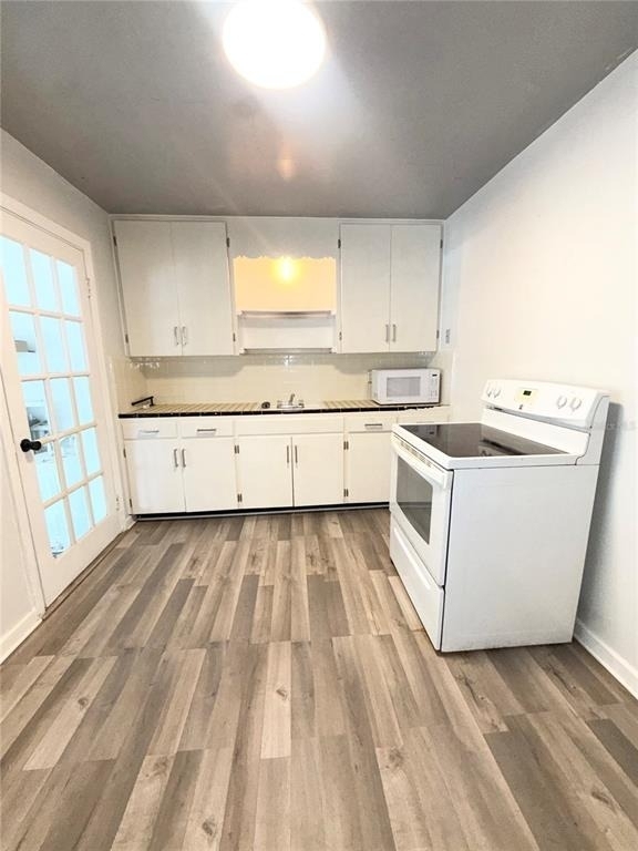 1016 Alba Drive - Photo 5