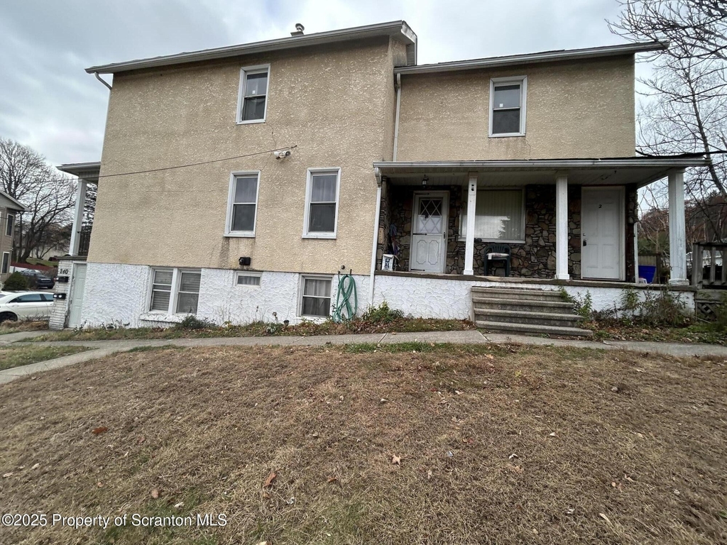 240 Greenbush Street - Photo 2