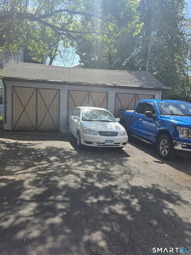 242 Enfield Street - Photo 15