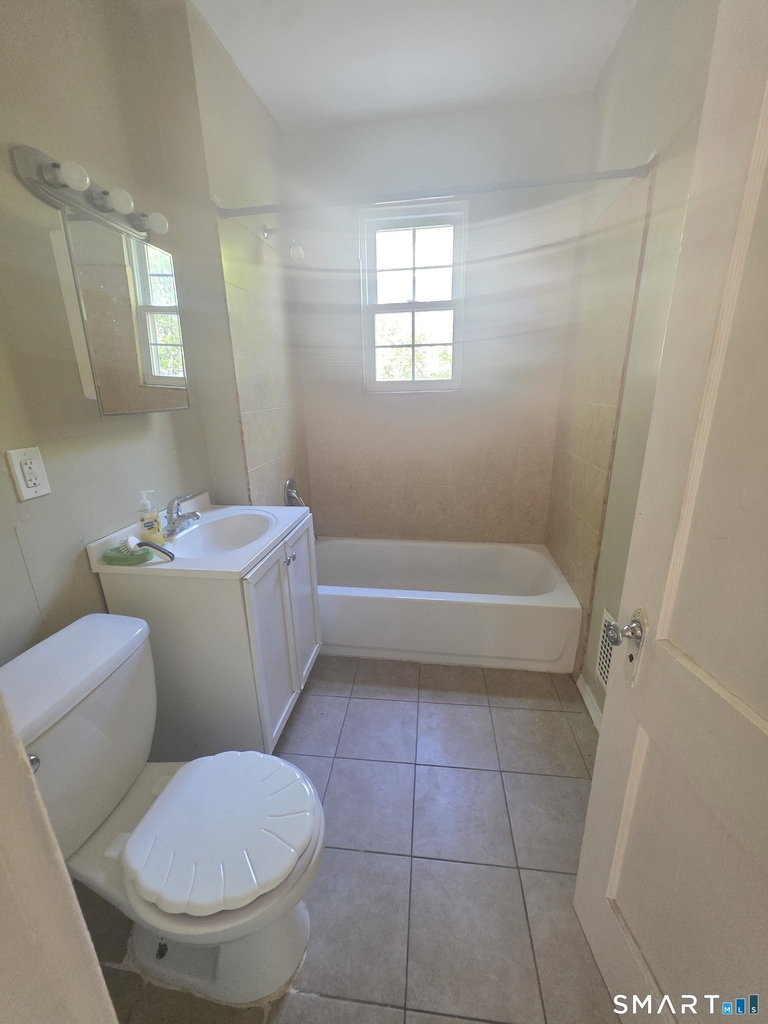 242 Enfield Street - Photo 5