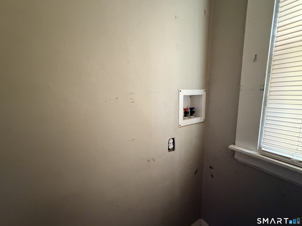 152 Lyons Street - Photo 10