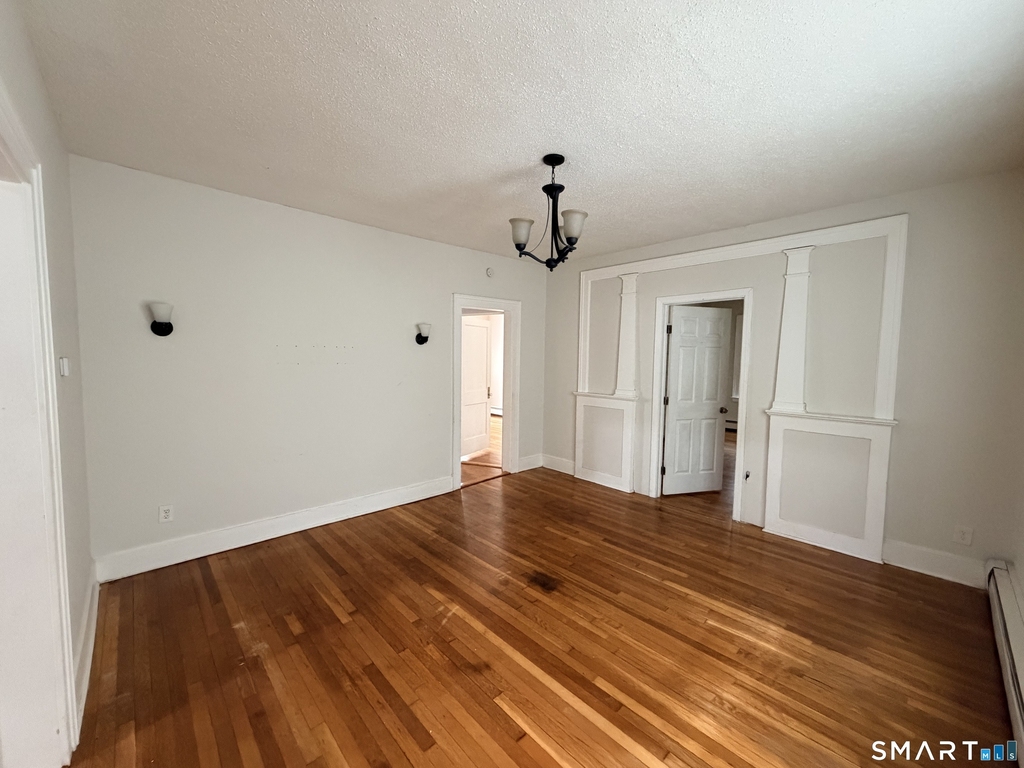 152 Lyons Street - Photo 5