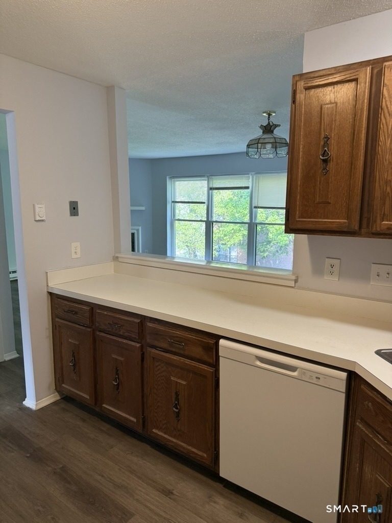 104 Wellington Drive - Photo 4