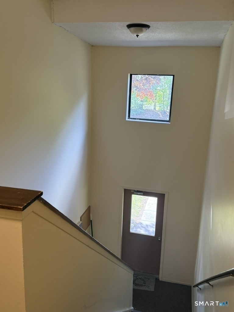 104 Wellington Drive - Photo 3