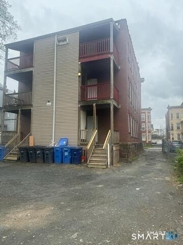46 Bond Street - Photo 2