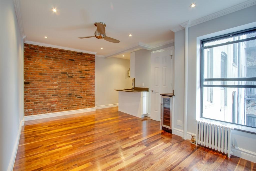 1590 Lexington Avenue  - Photo 0