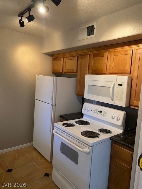2300 E Silverado Ranch Bl Boulevard - Photo 3