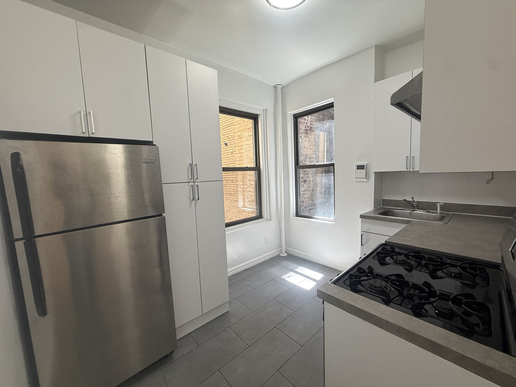 109 East 88th Street - Photo 2