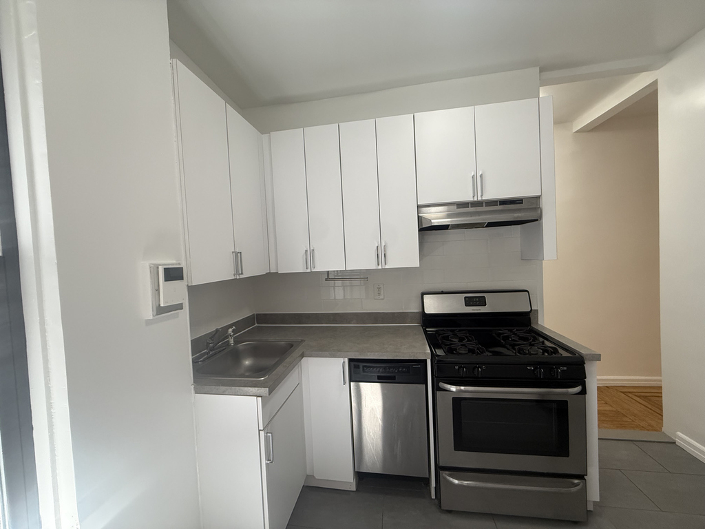 109 East 88th Street - Photo 3