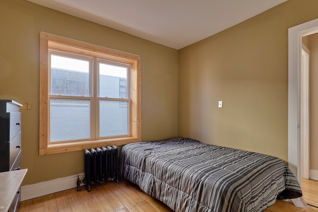 198 Court Street - Photo 5