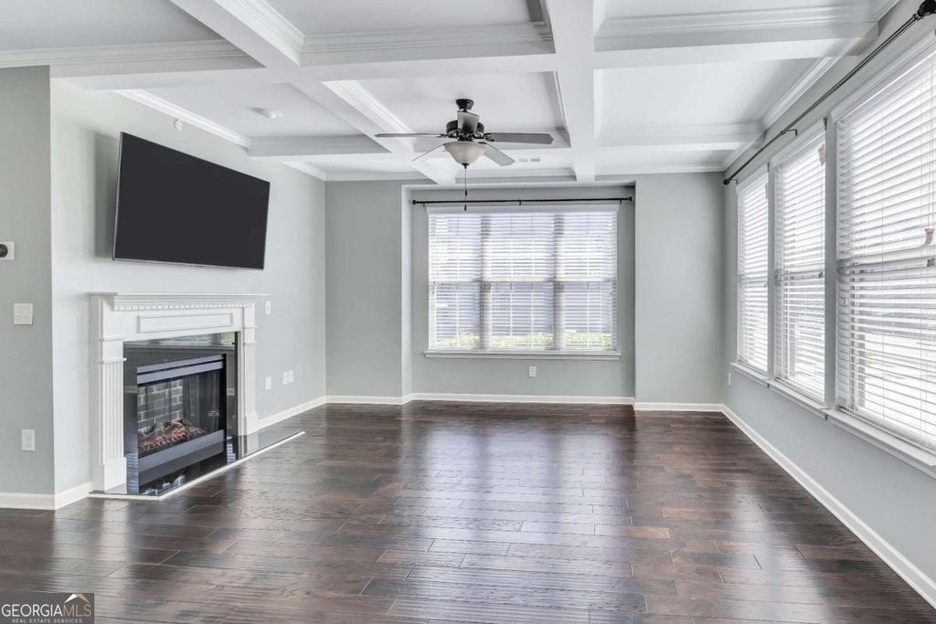 330 Avalon Square - Photo 2