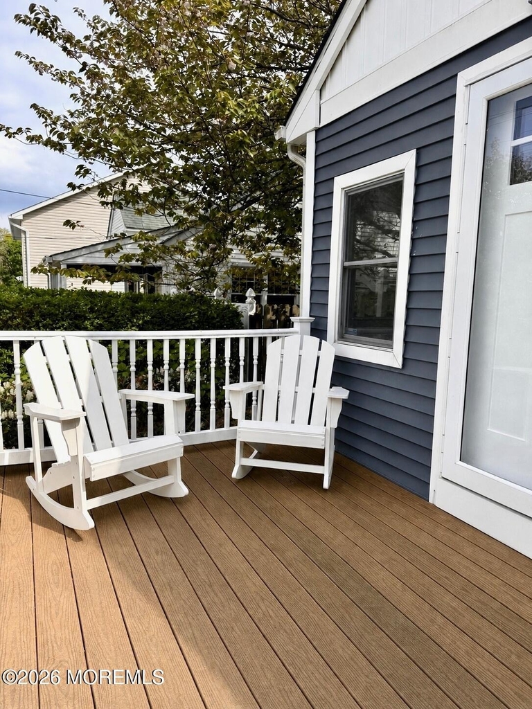 561 Monmouth Avenue - Photo 1
