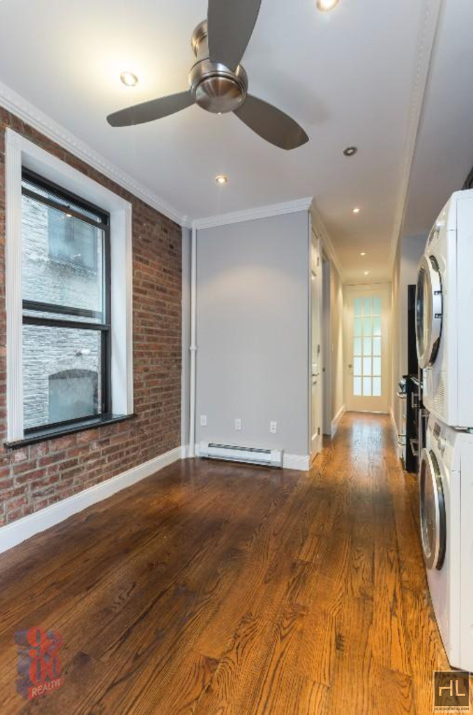 West 108 Street - Photo 1