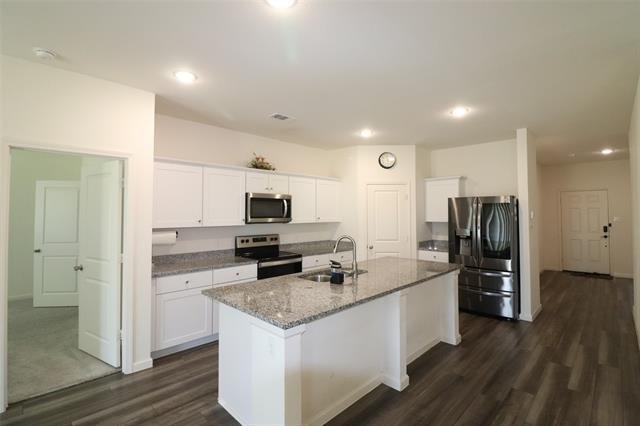 736 Richmond Drive - Photo 16