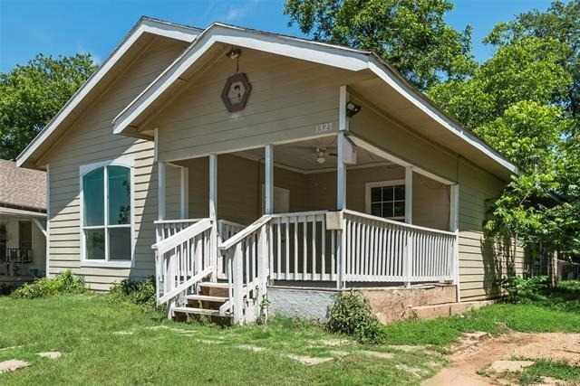 1327 E Baltimore Avenue - Photo 1