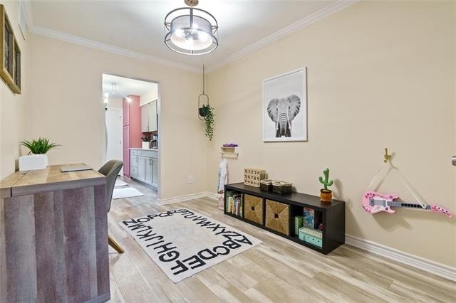 7707 Meadow Park Drive - Photo 3