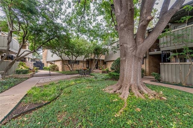 7707 Meadow Park Drive - Photo 19