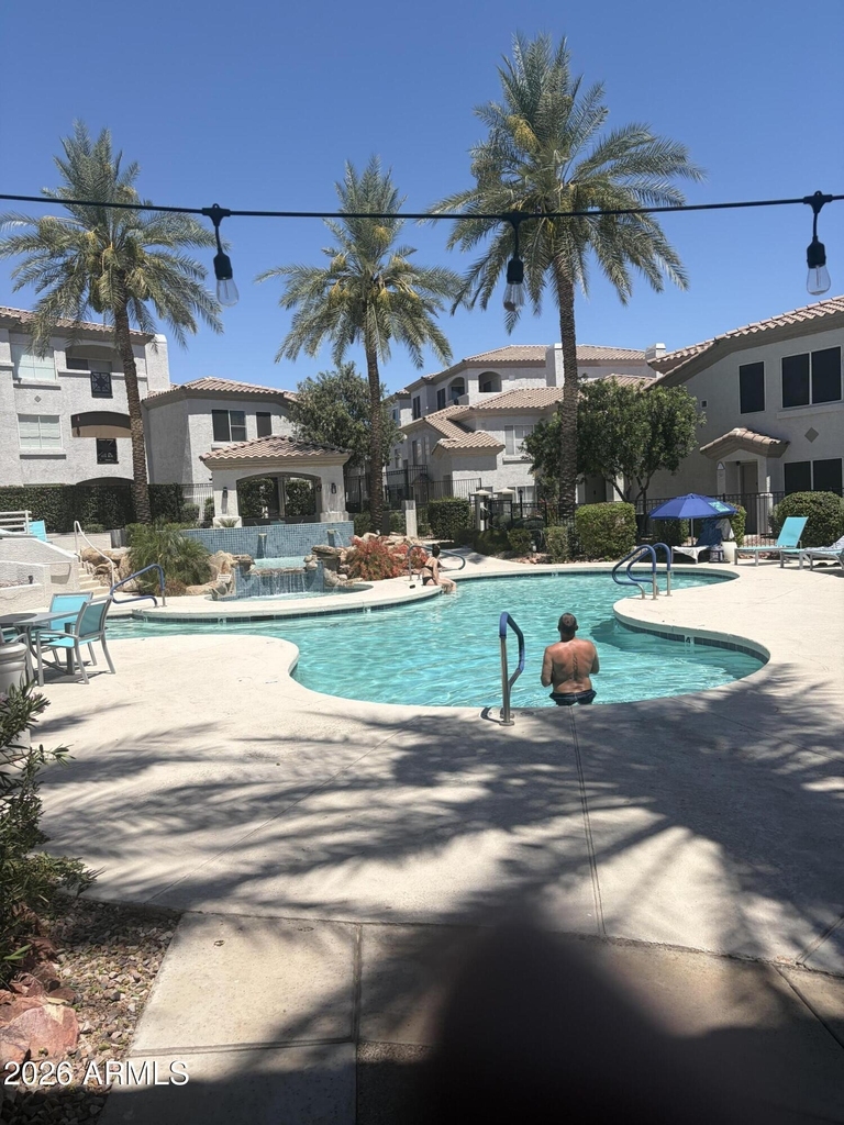 3236 E Chandler Boulevard - Photo 12