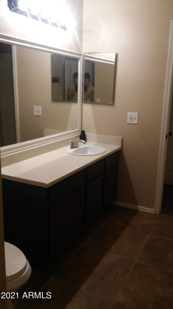 3236 E Chandler Boulevard - Photo 8